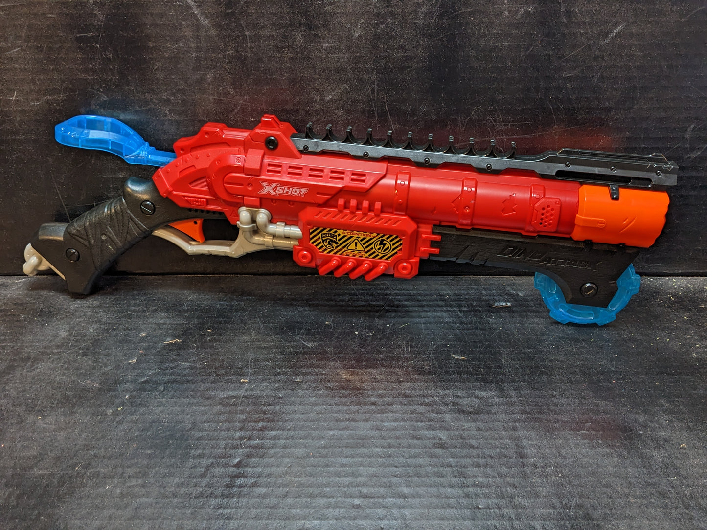 X-Shot Dino Attack Claw Hunter