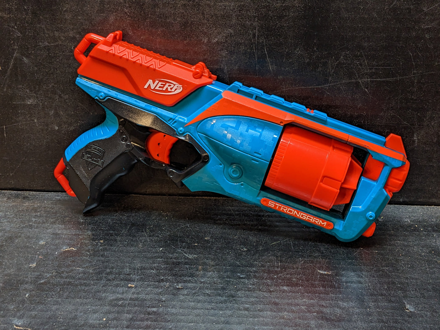 Nerf N-Strike Elite Strongarm