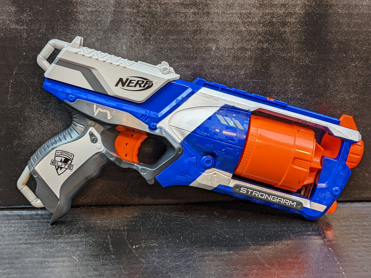 Nerf N-Strike Elite Strongarm